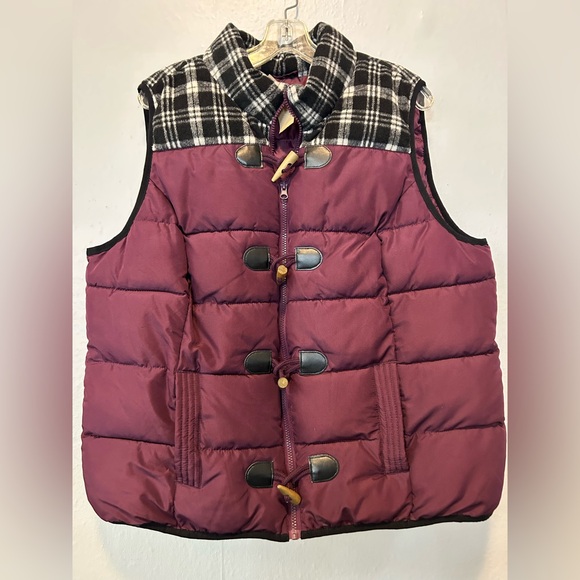 Ruff Hewn Burgundy Puffer Vest with Plaid Collar - Picture 9 of 9